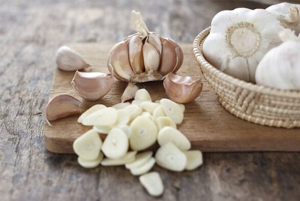 Reinigung von Parasiten mit Knoblauch